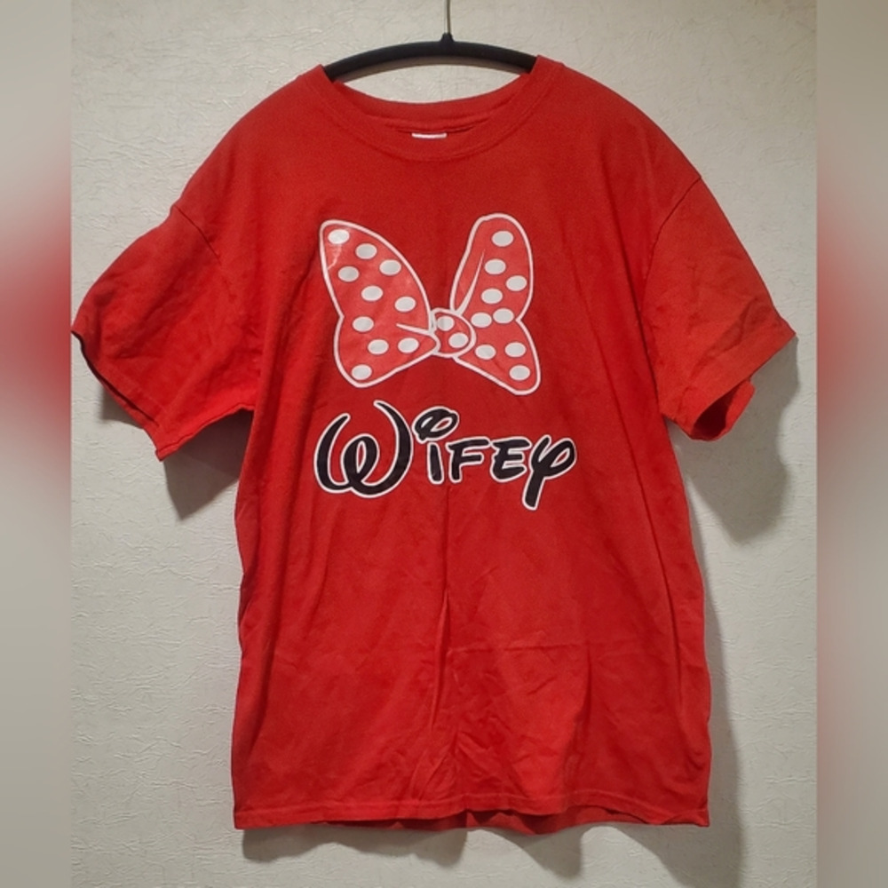 Minnie Mouse Wifey large screen print red cotton  ring neck tshirt‎